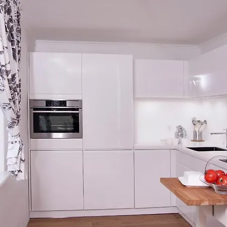 Ferienhaus Bialy Domek Nad Jeziorem *